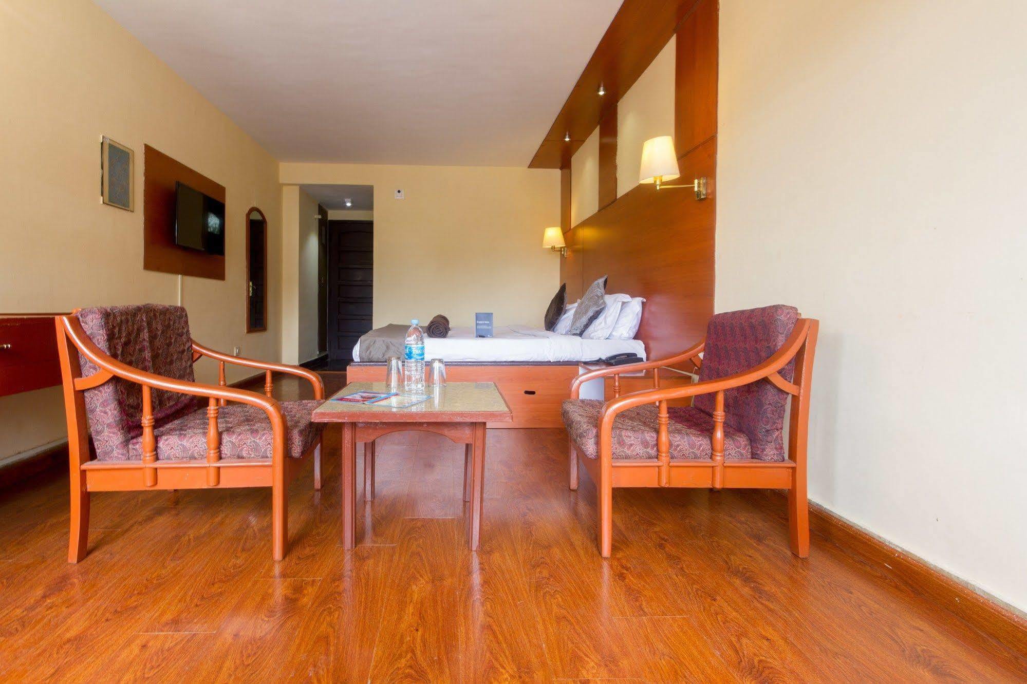 Fabhotel Khems Shoram Palace Road Udagamandalam Exterior foto